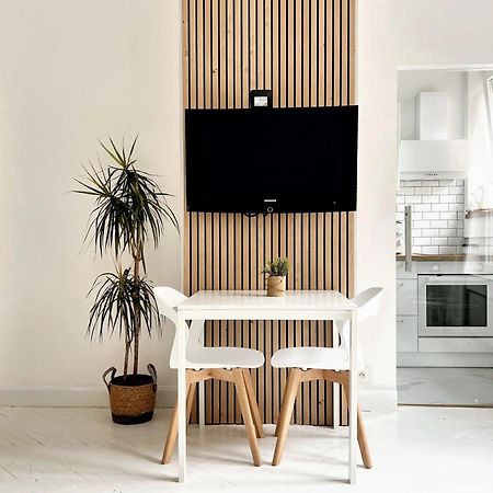 Comfortable Studio In Brussels 35M² Terrace With Bbq Bagian luar foto