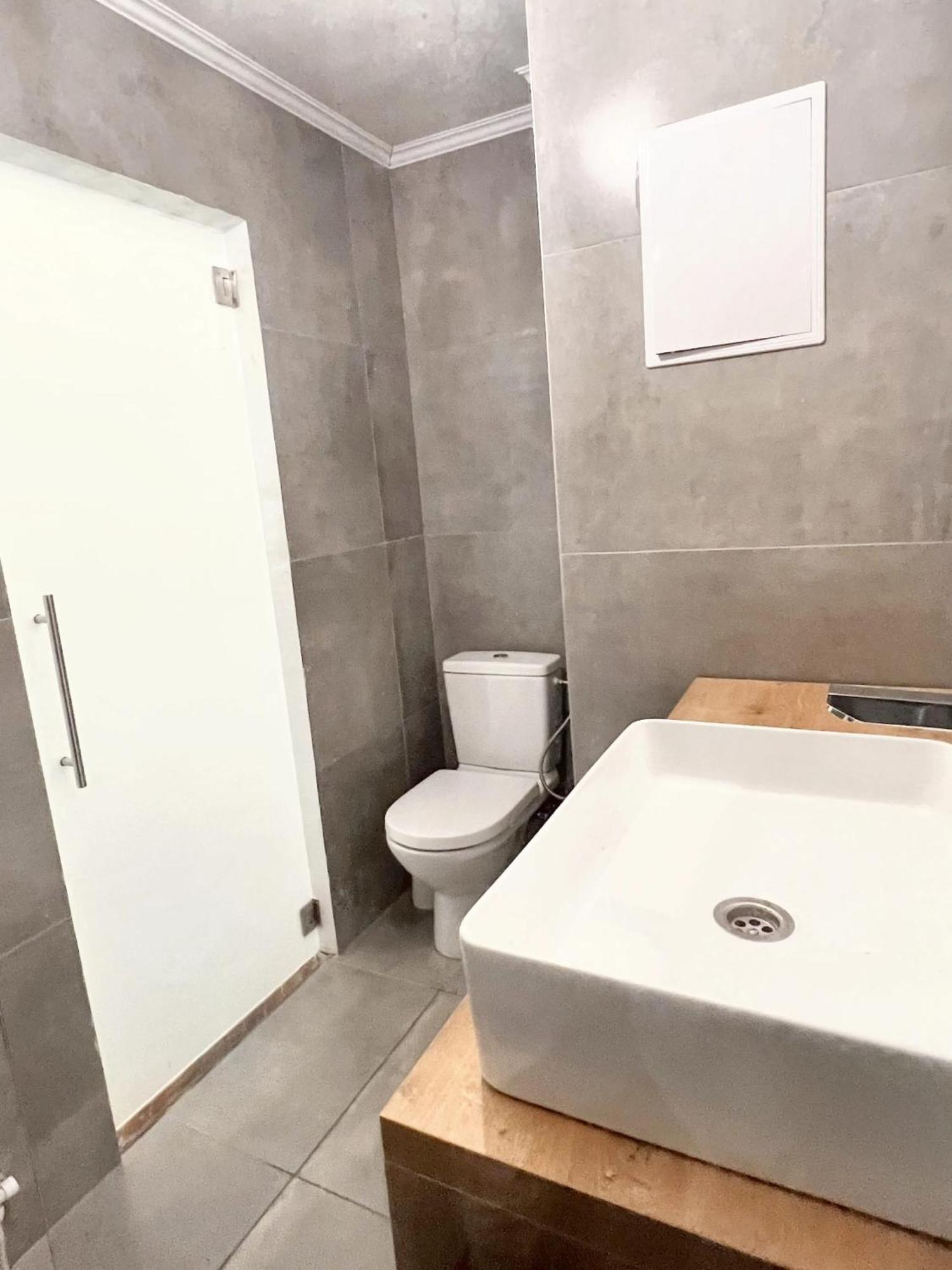 Comfortable Studio In Brussels 35M² Terrace With Bbq Bagian luar foto
