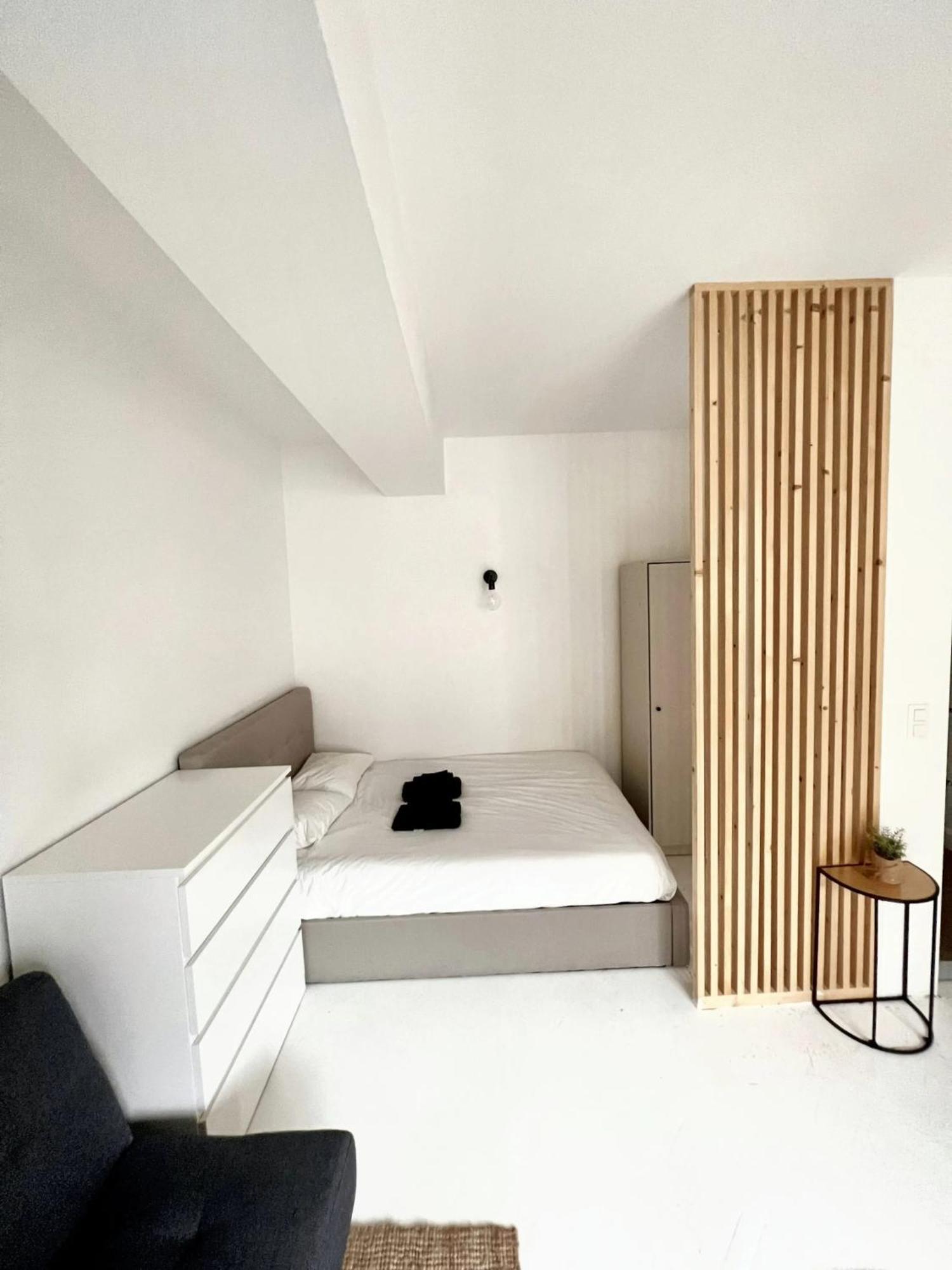 Comfortable Studio In Brussels 35M² Terrace With Bbq Bagian luar foto