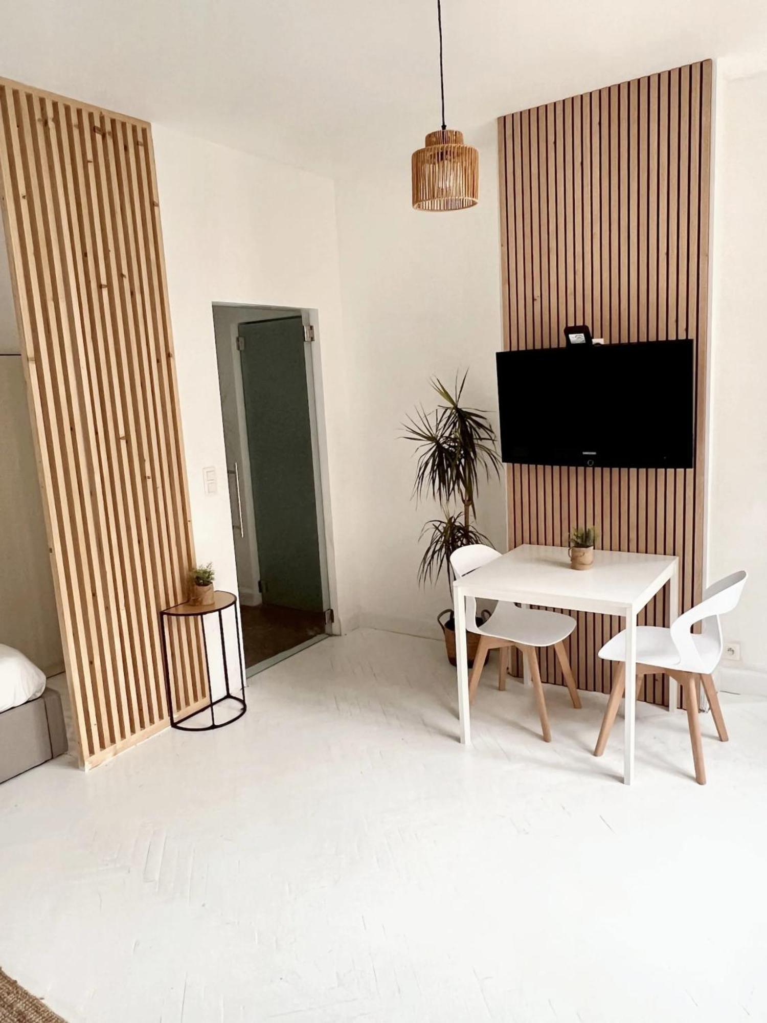 Comfortable Studio In Brussels 35M² Terrace With Bbq Bagian luar foto